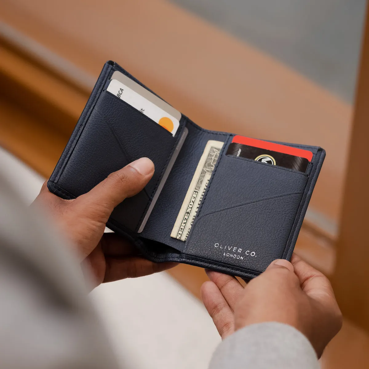 Billfold Compact Wallet | Grained Apple Skin