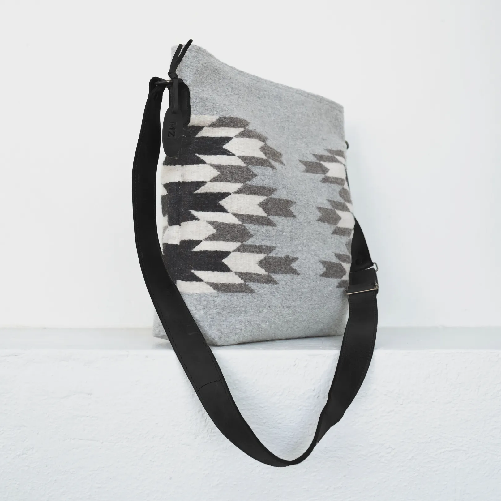 Leona Shoulder Bag