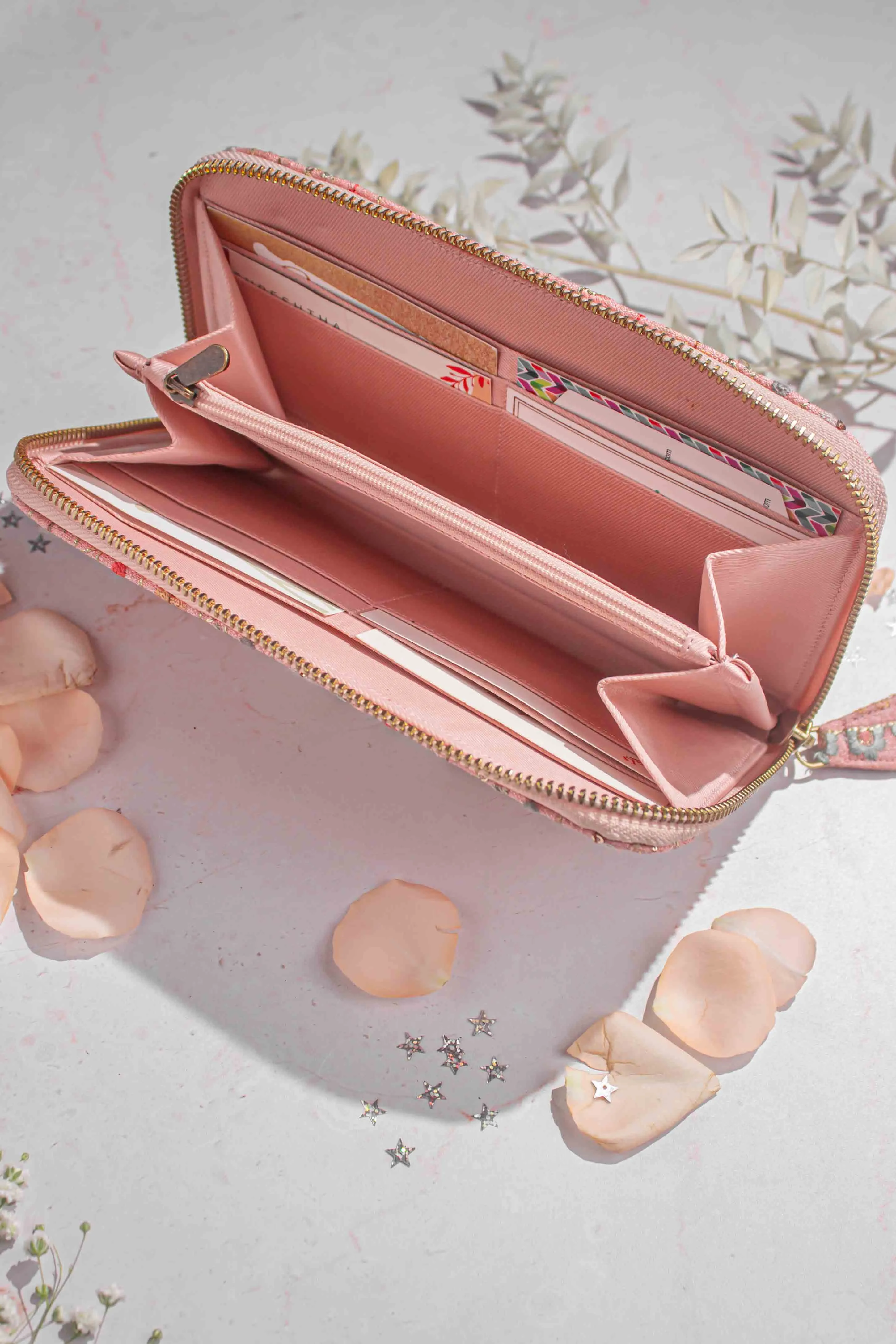 Linea Embroidered Wallet - Peach