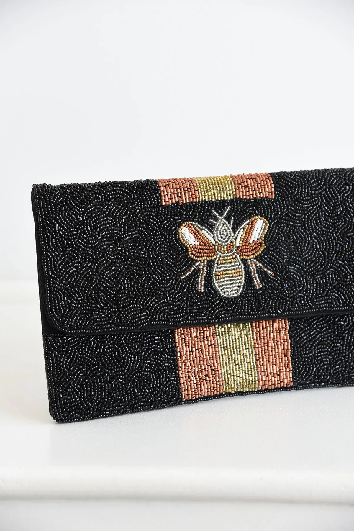 QUEEN BEE BEADED CLUTCH - BLACK