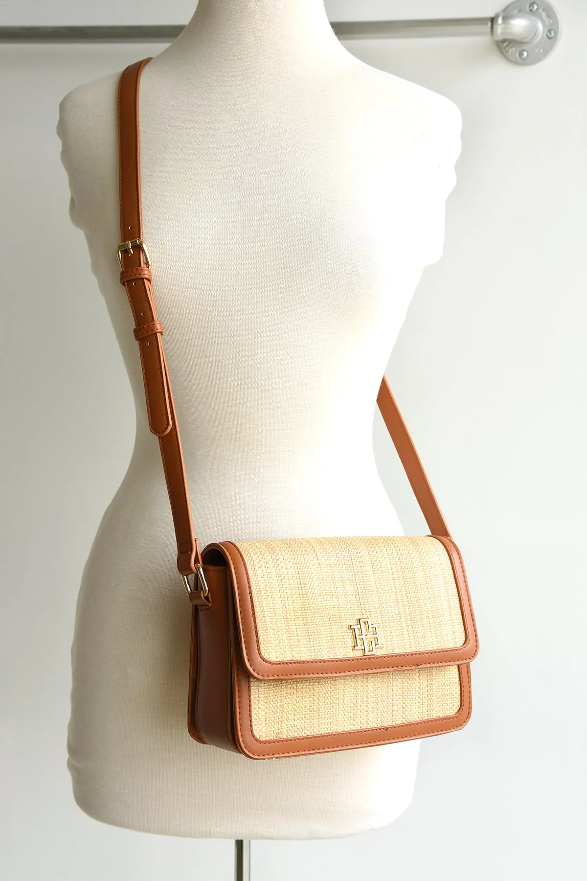 REESE STRAW CROSSBODY